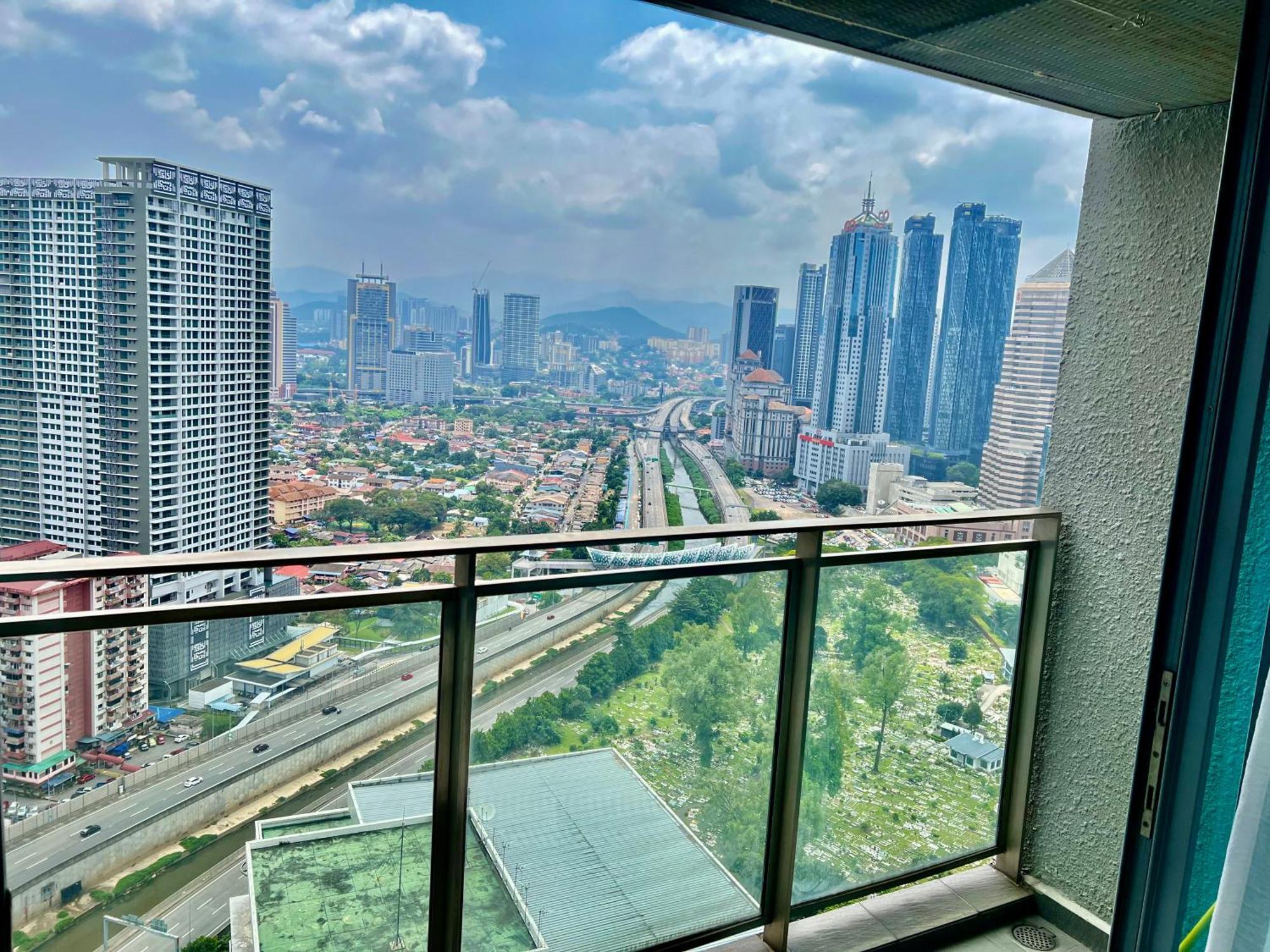 Summer Suites Near Klcc Kuala Lumpur Extérieur photo
