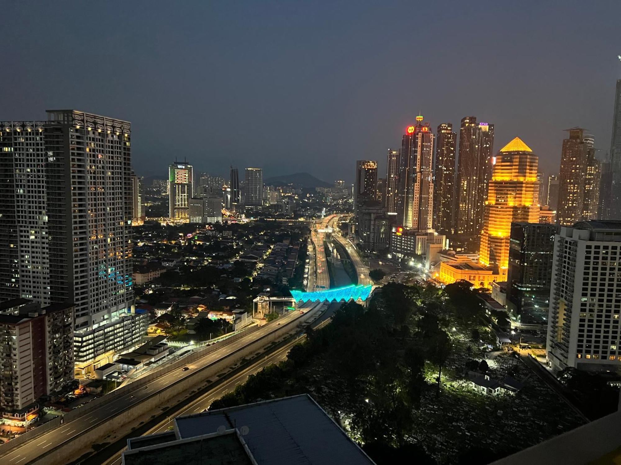 Summer Suites Near Klcc Kuala Lumpur Extérieur photo